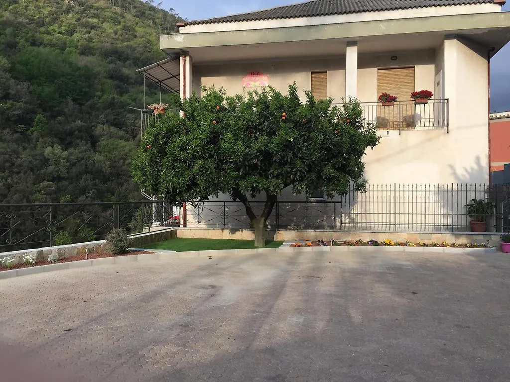 Bed & Breakfast Gli Agrumi Giustenice Italy